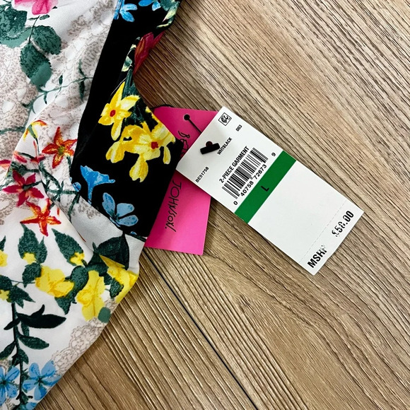 Betsey Johnson Intimates Floral Tank - Size L - Picture 5 of 6